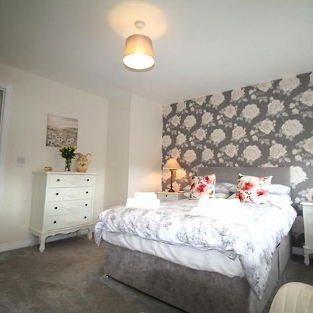 Ashington - 2 Bedroom House - Beautifully Decorated & Furnished - Large Garden Dış mekan fotoğraf