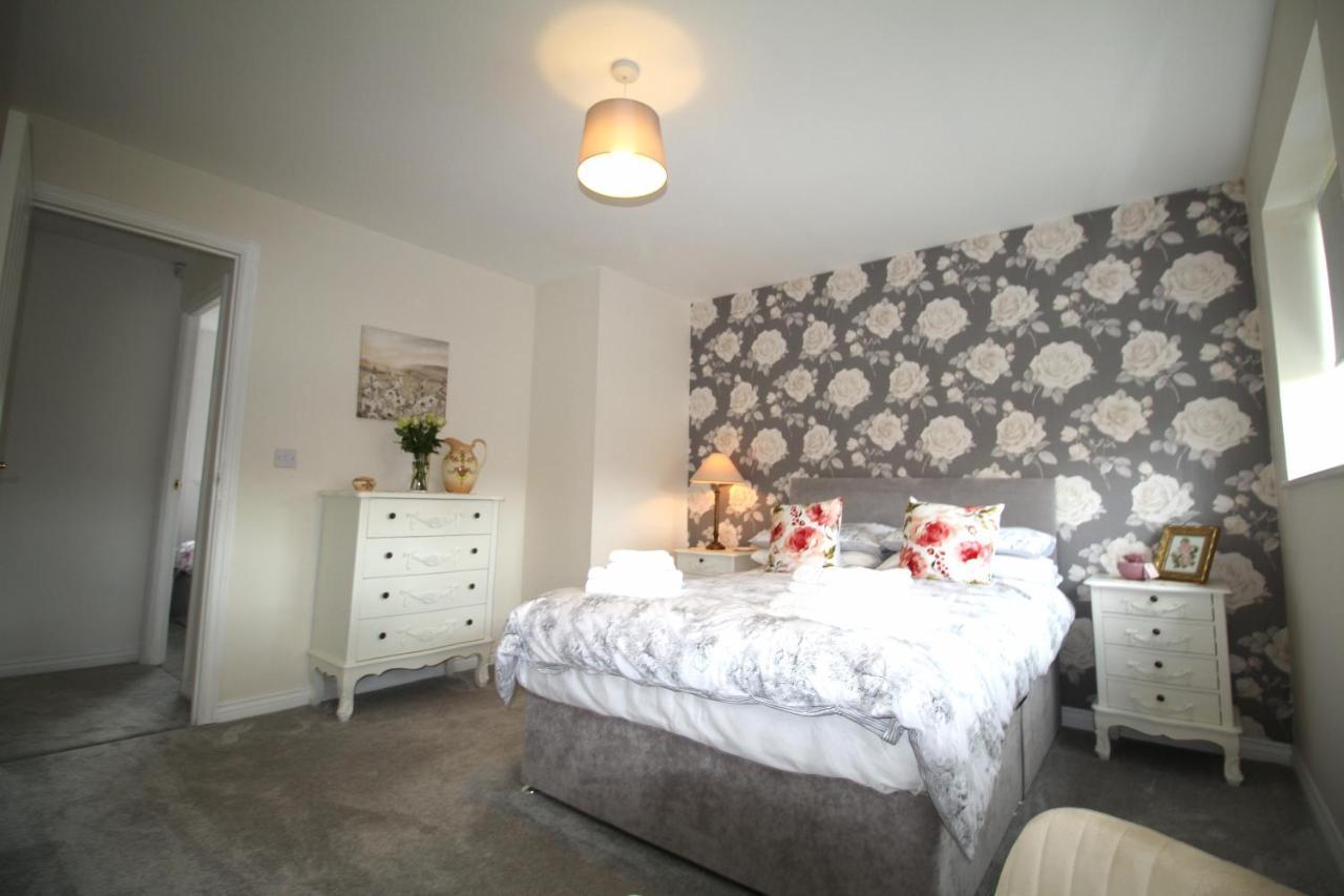 Ashington - 2 Bedroom House - Beautifully Decorated & Furnished - Large Garden Dış mekan fotoğraf