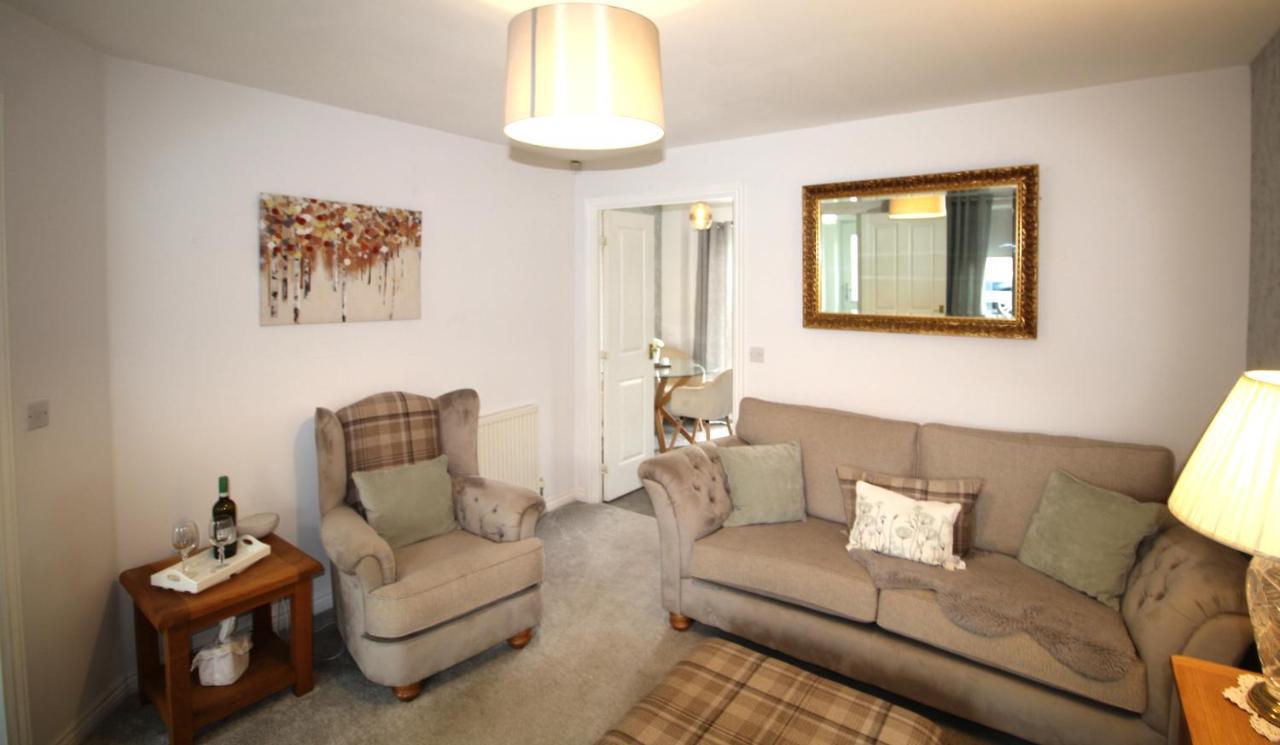 Ashington - 2 Bedroom House - Beautifully Decorated & Furnished - Large Garden Dış mekan fotoğraf